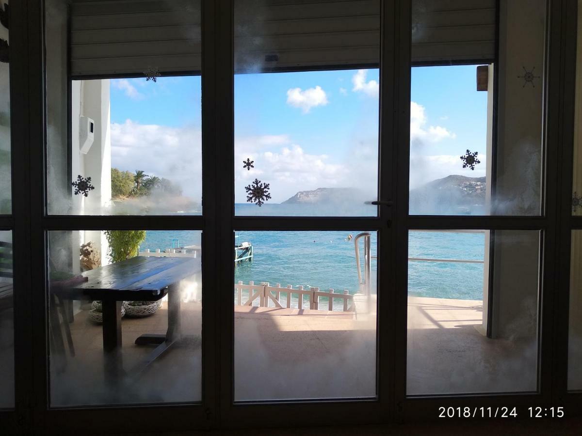 Komissa΄S Beach House Agia Pelagia  Exterior photo